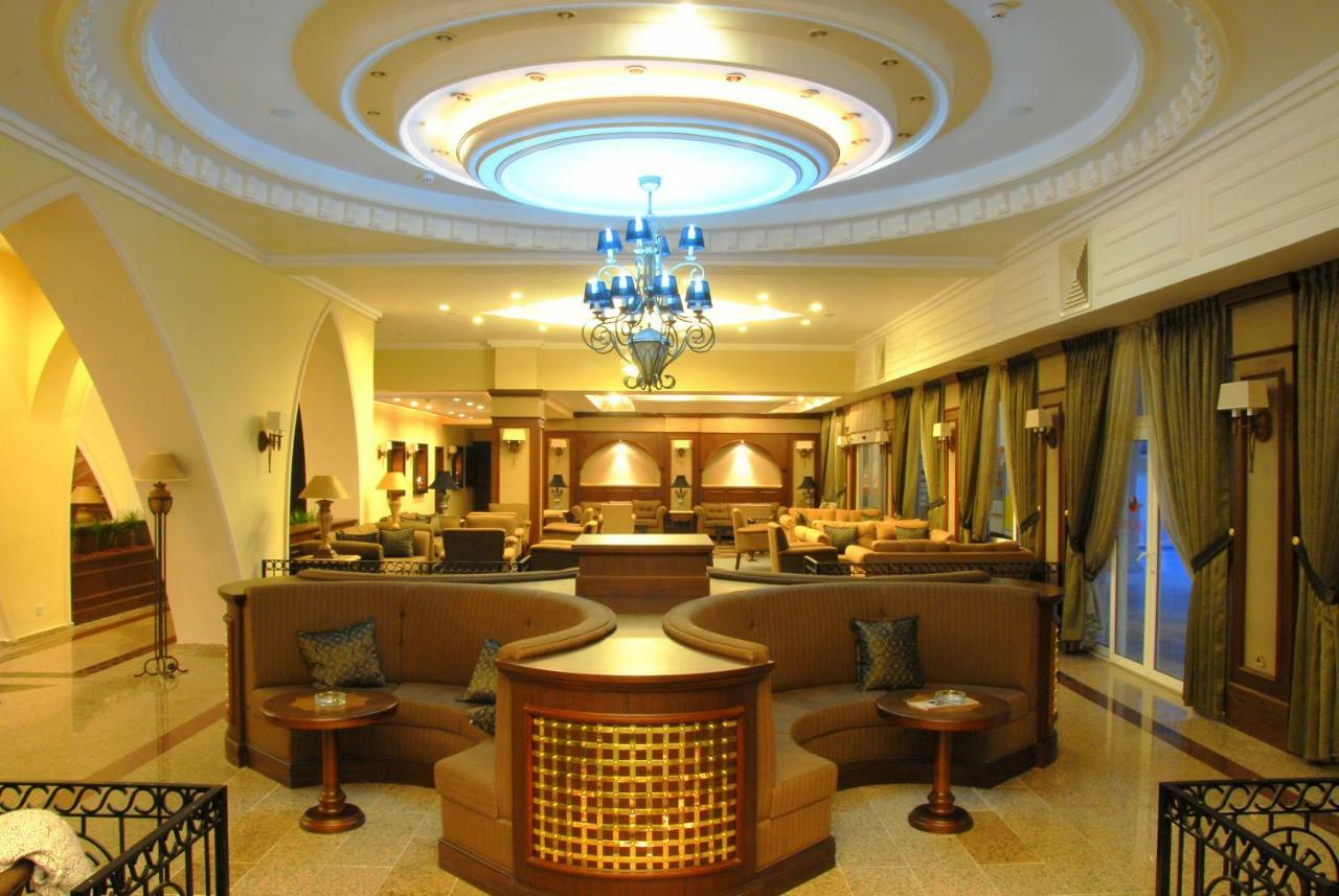 Oscar Beachfront Resort & Spa & Casino キレニア エクステリア 写真