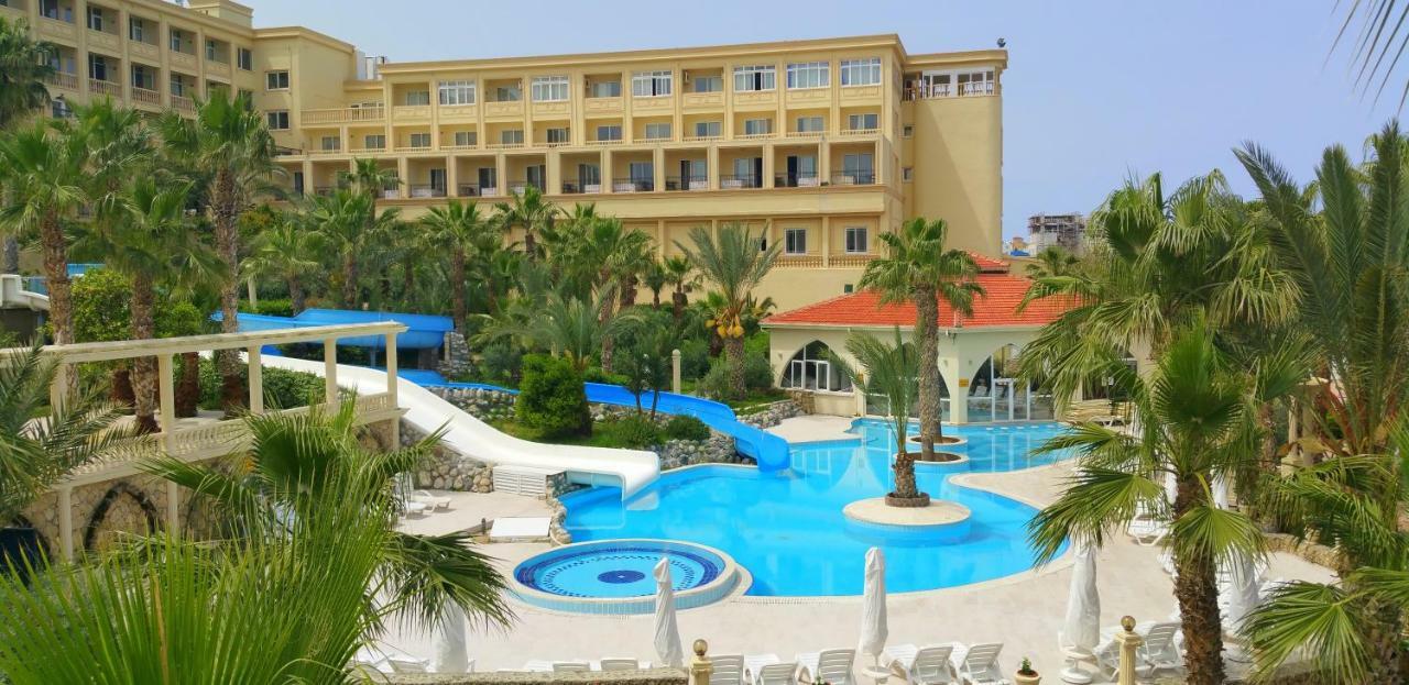 Oscar Beachfront Resort & Spa & Casino キレニア エクステリア 写真